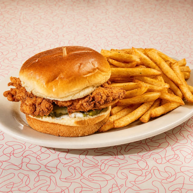 Dolly Chicken Sandwich.